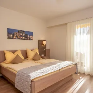  Apartment Im Rosenviertel