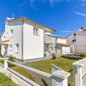 Alba , Fažana Kroatien